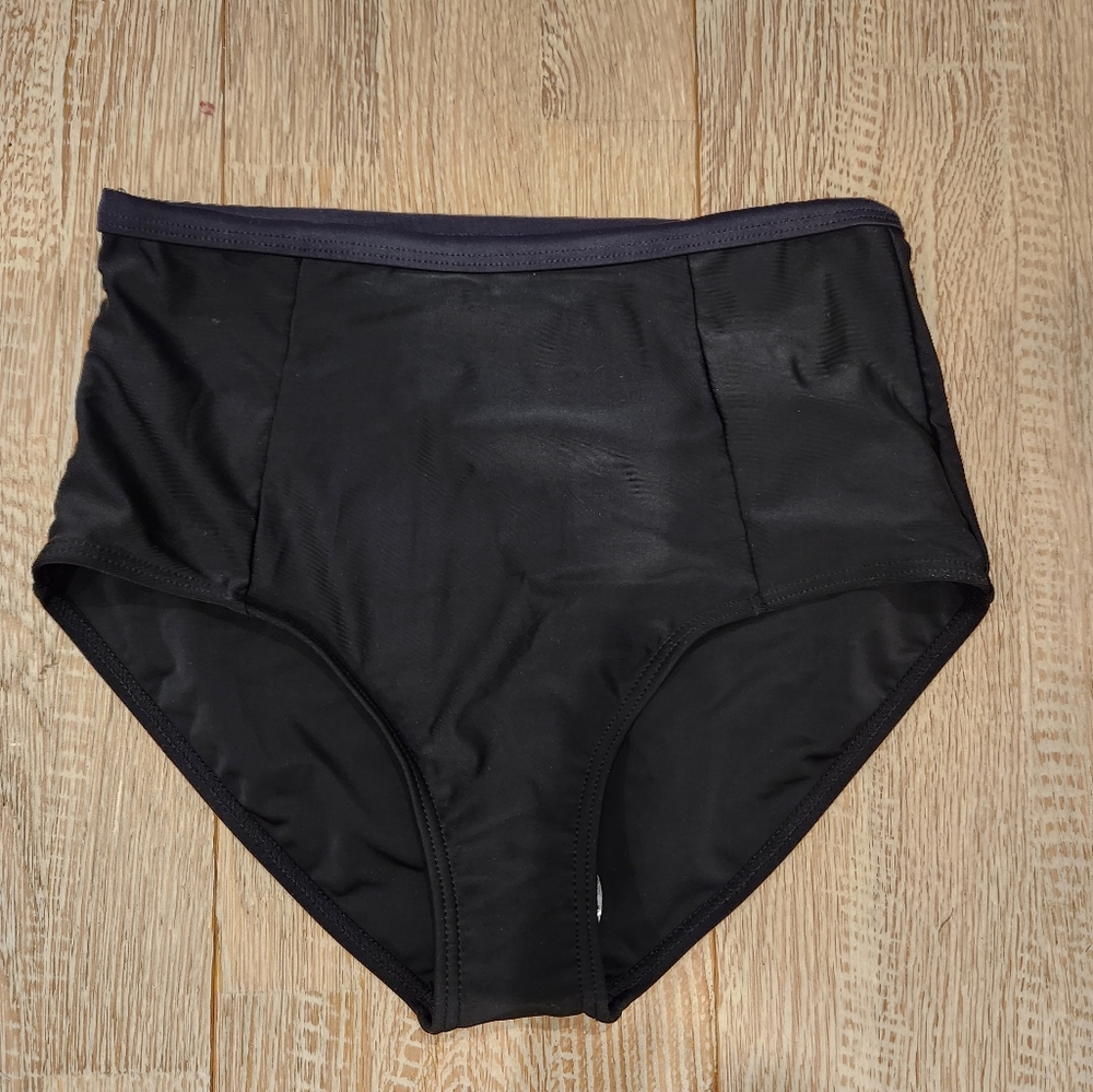 🌲 High rise bikini bottoms